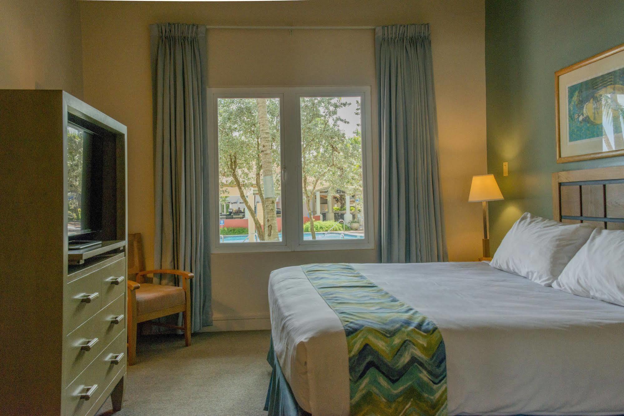 Готель Aquarius Vacation Club At Dorado Del Mar Екстер'єр фото