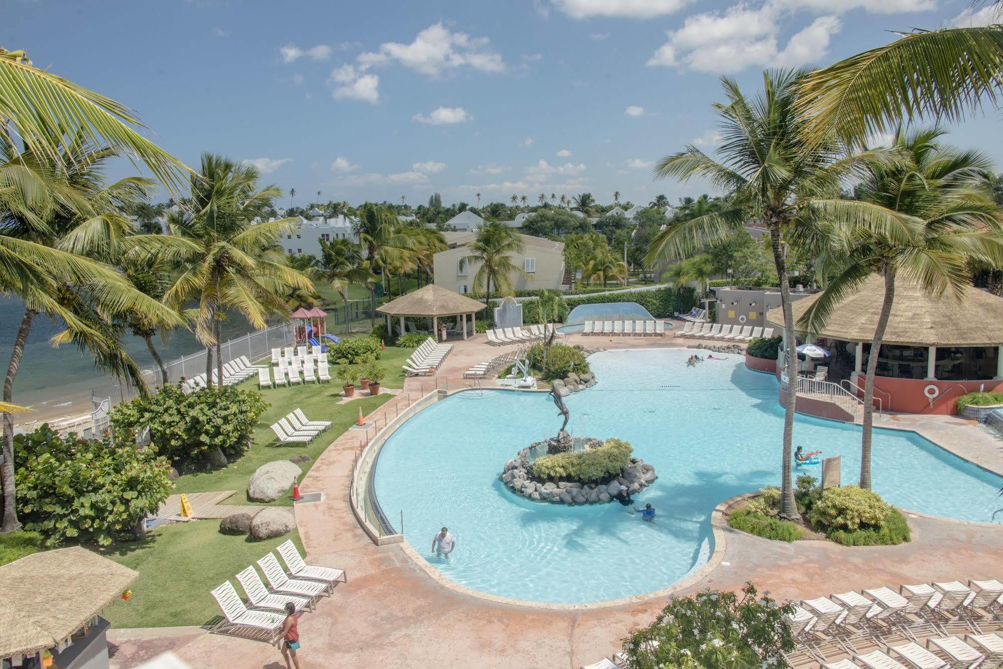 Готель Aquarius Vacation Club At Dorado Del Mar Екстер'єр фото