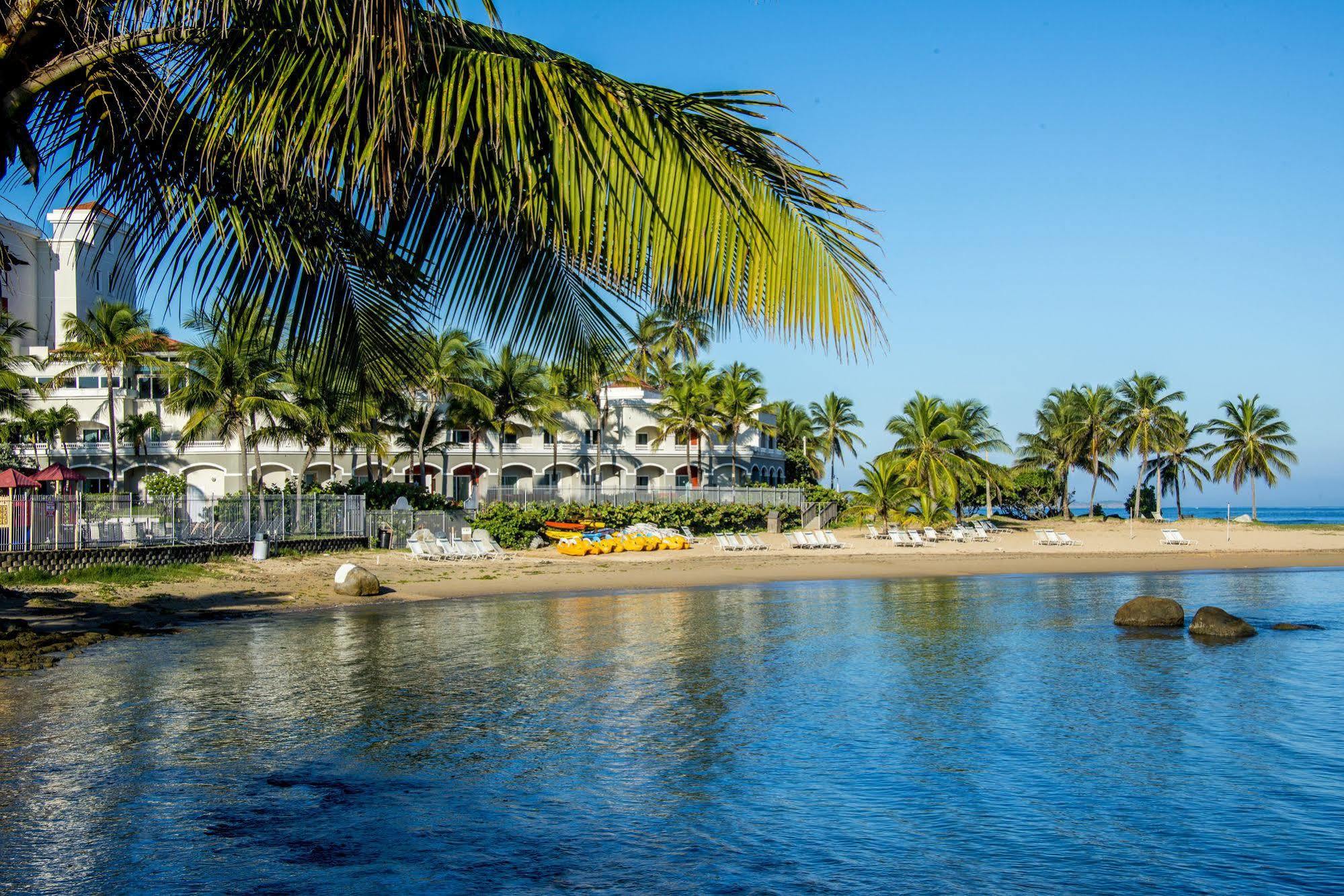 Готель Aquarius Vacation Club At Dorado Del Mar Екстер'єр фото