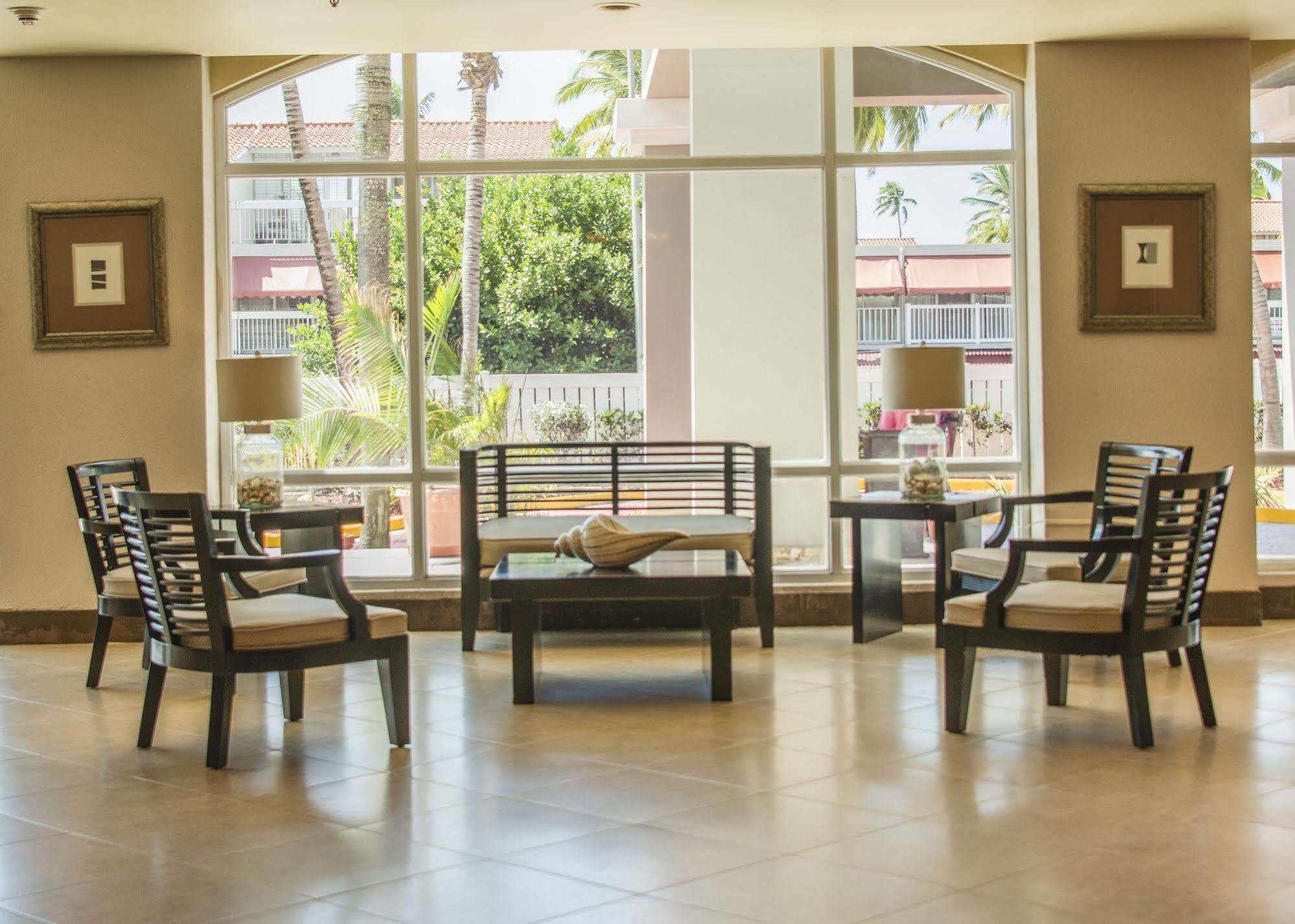 Готель Aquarius Vacation Club At Dorado Del Mar Екстер'єр фото